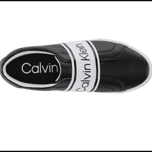 Brand new in the box never been worn sneakers for women! This is a size 8.5